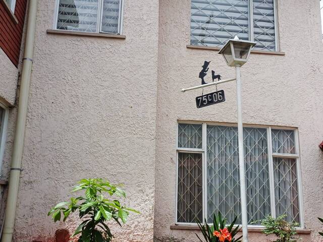 #8 - Casa para Venta en Bogotá - DC - 2
