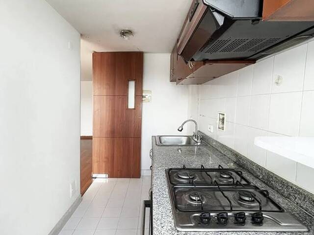 #24 - Apartamento para Venta en Bogotá - DC - 3