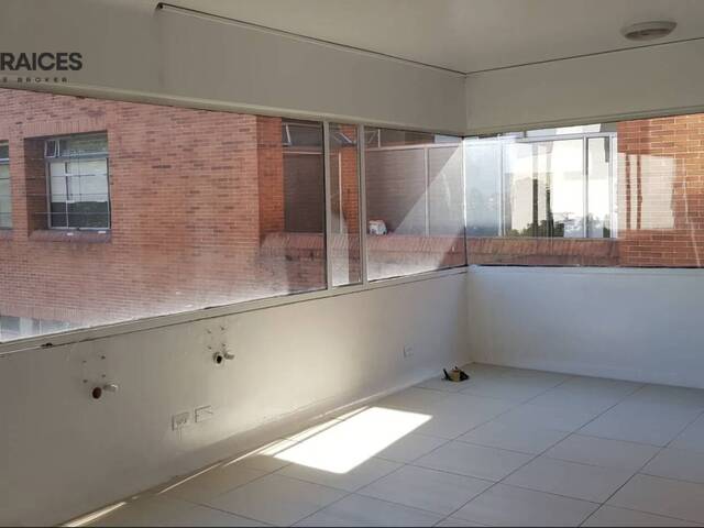 #32 - Oficina para Venta en Bogotá - DC - 3