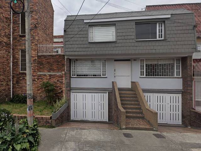 #38 - Casa para Venta en Bogotá - DC - 2