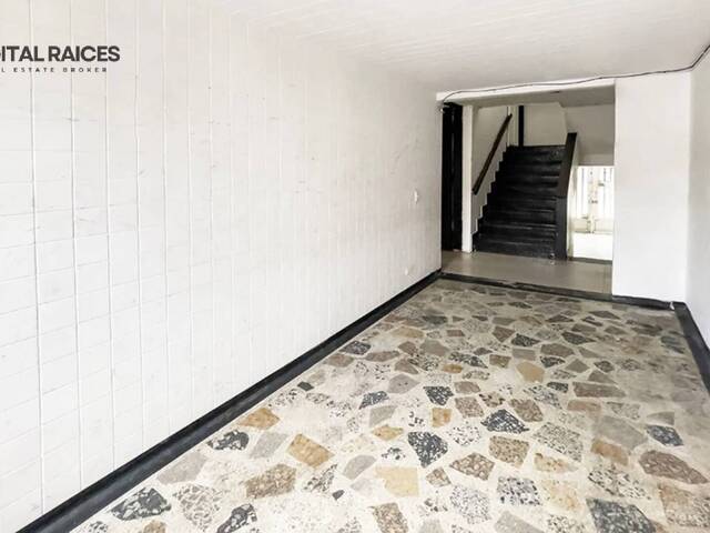 #44 - Casa para Venta en Bogotá - DC - 2