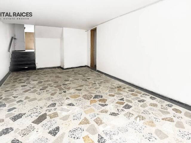 #44 - Casa para Venta en Bogotá - DC - 3