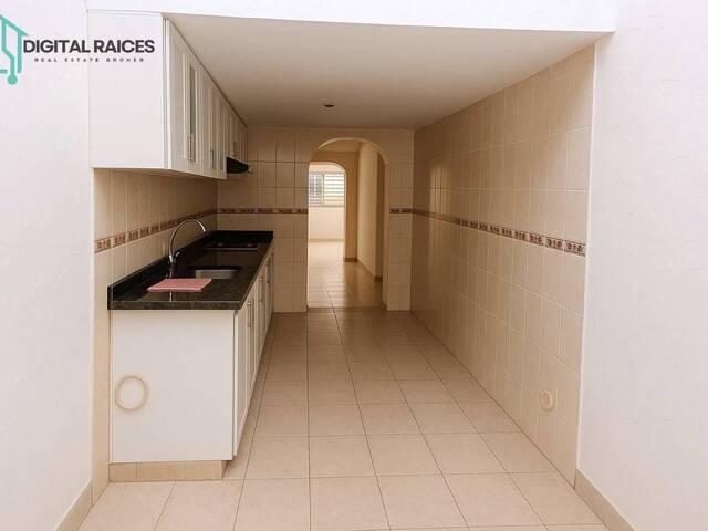 #45 - Casa para Venta en Bogotá - DC - 3