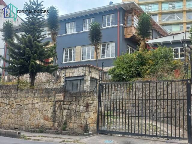#54 - Casa para Venta en Bogotá - DC - 1
